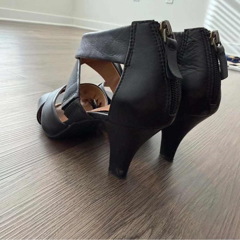 Clarks Black Strappy Heels - Picture 3 of 4